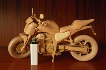 Motorrad Holz
